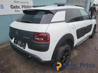 Vrakbiler auto Citroën C4 cactus C4 Cactus (0B/0P), Hatchback 5-drs, 2014 1.2 PureTech 82 12V 2015/3
