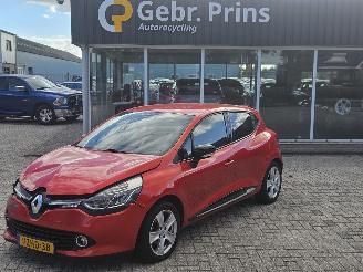 Avarii autoturisme Renault Clio 1.5 Energy dCi 90 FAP Hatchback 4Dr Diesel 1.461cc 66kW (90pk) FWD 2015/1