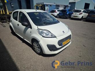 Peugeot 107 107, Hatchback, 2005 / 2014 1.0 12V picture 4