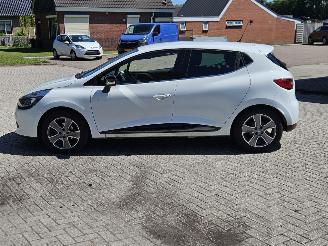 Renault Clio 0.9 Energy TCE 90 12V Hatchback 4Dr Benzine 898cc 66kW (90pk) FWD picture 8