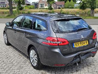 Peugeot 308 1.2 12V e-THP PureTech 110 Combi/o 4Dr Benzine 1.199cc 81kW (110pk) FWD picture 5