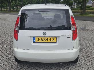 Skoda Roomster 1.2i 12V MPV  Benzine 1.198cc 51kW (69pk) FWD picture 5