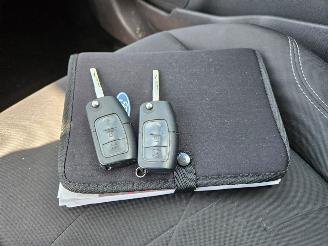 Ford Fiesta 1.0 SCI 12V 80 Hatchback  Benzine 999cc 59kW (80pk) FWD picture 15