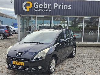 skadebil auto Peugeot 5008 1.6 THP 16V MPV  Benzine 1.598cc 115kW (156pk) FWD 2011/7