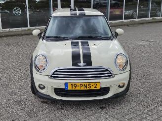Mini One 1.6 16V One Hatchback  Benzine 1.598cc 55kW (75pk) FWD picture 2