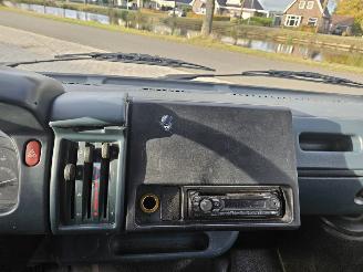 Renault  T42F 2.1 D T1000 Bestel  Diesel 2.068cc 43kW (58pk) RWD picture 10