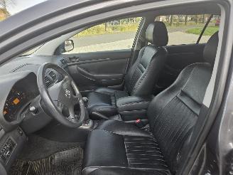 Toyota Avensis 2.0 16V VVT-i D4 Combi/o  Benzine 1.998cc 108kW (147pk) FWD picture 9