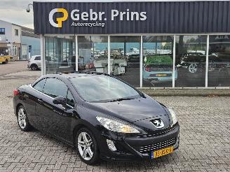 Vaurioauto  passenger cars Peugeot 308 1.6 16V THP 150 Cabrio  Benzine 1.598cc 110kW (150pk) FWD 2009/8