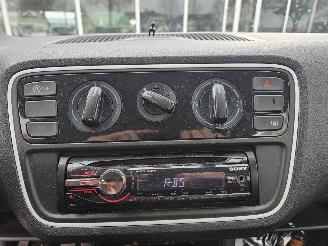 Volkswagen Up! 1.0 12V 60 Hatchback  Benzine 999cc 44kW (60pk) FWD picture 13