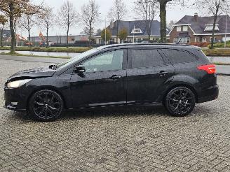 Ford Focus 1.0 Ti-VCT EcoBoost 12V 125 Combi/o  Benzine 998cc 92kW (125pk) FWD picture 4