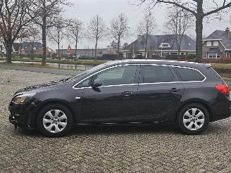 Opel Astra SPORTS TOURER 1.7 CDTi 16V Combi/o  Diesel 1.686cc 81kW (110pk) FWD picture 4
