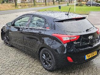 Hyundai I-30 1.6 GDI Blue 16V Hatchback  Benzine 1.591cc 99kW (135pk) FWD picture 7