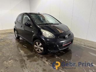 Salvage car Toyota Aygo Aygo (B10), Hatchback, 2005 / 2014 1.0 12V VVT-i 2009/2