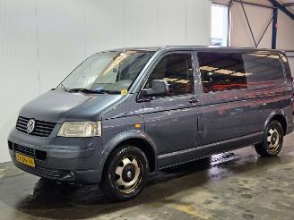 krockskadad bil bedrijf Volkswagen Transporter 2.5 TDi MPV  Diesel 2.460cc 128kW (174pk) FWD 2004/4