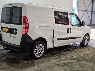 krockskadad bil bedrijf Fiat Doblo 1.6 D Multijet Bestel  Diesel 1.598cc 77kW (105pk) FWD 2013/2