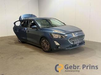 Coche siniestrado Ford Focus Focus 4, Hatchback, 2018 / 2025 1.0 Ti-VCT EcoBoost 12V 125 2021/10