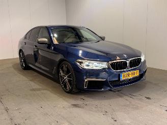skadebil auto BMW 5-serie M550i xDrive High Executive 2017/12
