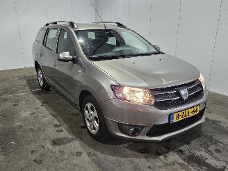 Vaurioauto  passenger cars Dacia Logan 0.9 TCE 12V Combi/o  Benzine 898cc 66kW (90pk) FWD 2015/1
