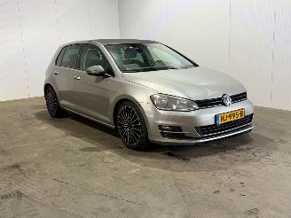 Coche accidentado Volkswagen Golf 1.2 TSI Trendline 2013/10