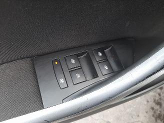 Opel Astra 1.6 CDTI picture 24