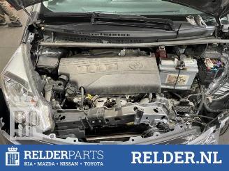 Toyota Verso S Verso S, MPV, 2010 / 2016 1.33 16V Dual VVT-I picture 10