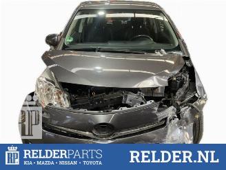 krockskadad bil auto Toyota Verso S Verso S, MPV, 2010 / 2016 1.33 16V Dual VVT-I 2011/5