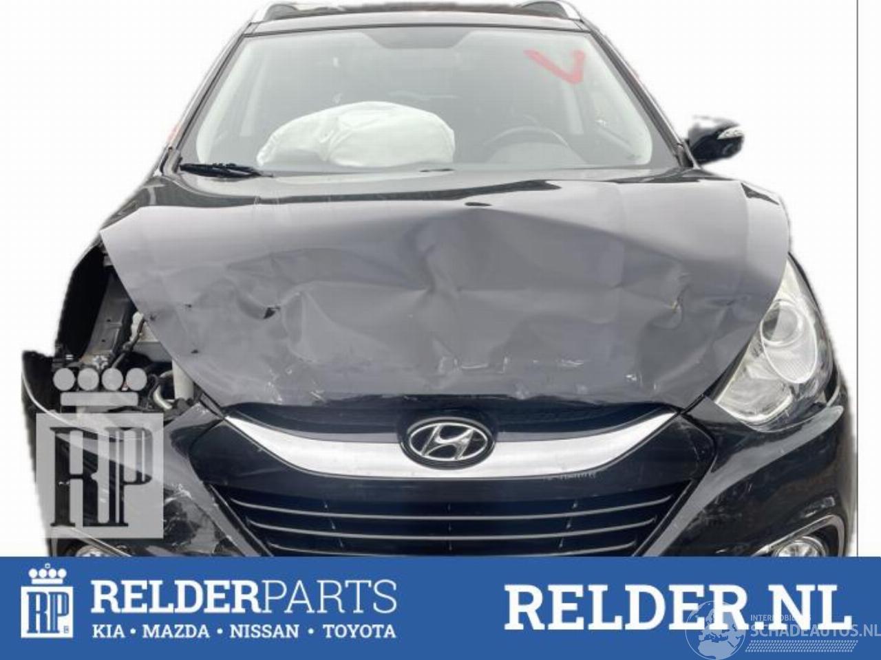 Hyundai Ix35 iX35 (LM), SUV, 2009 / 2015 2.0 16V