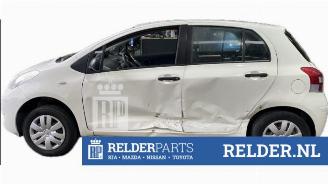 Toyota Yaris Yaris II (P9), Hatchback, 2005 / 2014 1.0 12V VVT-i picture 3