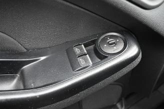 Ford Fiesta 1.0 TI VCT picture 24