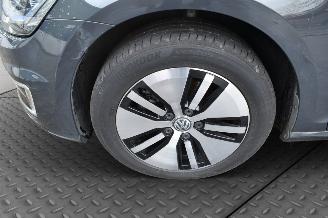 Volkswagen e-Golf ELECTRIC picture 19