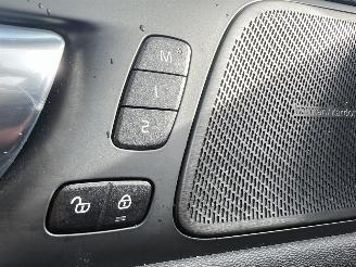Volvo V-60 2.0 T6 Plug-in hybrid AWD Plus Dark picture 24