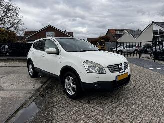 skadebil auto Nissan Qashqai 1.6 Visia Pano 134.892 KM !! 2010/7