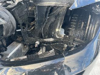 BMW  220i High Executive picture 18