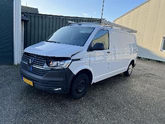 Volkswagen Transporter 2.0 TDI L2H3 28 picture 2