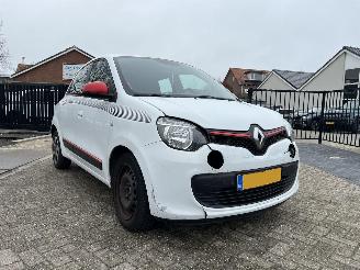 krockskadad bil auto Renault Twingo 1.0 SCe Collection 2016/7
