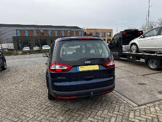 Ford Galaxy 2.0-16V Trend picture 11