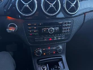 Mercedes B-klasse 180 Ambition | 55.872 KM !! 1e eigenaar! picture 18