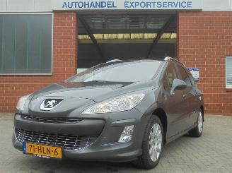 Damaged car Peugeot 308 SW 1.6 VTi XS Panorama, Climate & Cruise control, Trekhaak 2009/2
