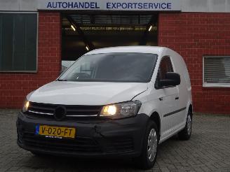 krockskadad bil bedrijf Volkswagen Caddy 1.6 TDI Trendline 102pk Euro5, Airco, Cruise control, PDC, Trekhaak 2017/3