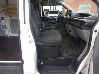 Ford Transit Custom 300 2.0 TDCI L2H1 Trend 136pk Automaat, Airco, Navi, DiGi, App picture 8