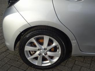 Toyota Yaris 1.5 Full Hybrid Dynamic, Panorama, Climate & Cruise, Navi, PDC picture 27