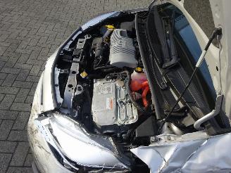 Toyota Yaris 1.5 Full Hybrid Dynamic, Panorama, Climate & Cruise, Navi, PDC picture 26