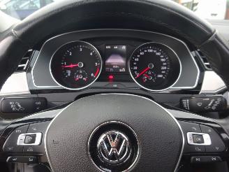 Volkswagen Passat Variant 1.6 TDI Highline, Panorama, Leer/alca, DAB+, Navi, 3 zone Airco picture 14