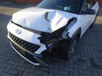 Hyundai Kona Prime 1.6i Hybride Automaat, Head-up, Navigatie, DAB+, Adaptive cruise picture 24