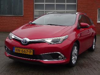 Toyota Auris Touring Sports 1.8i Hybrid Euro6, Panorama, Half Leder, DAB+ picture 2