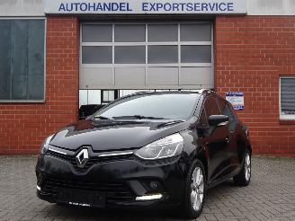 Voiture accidenté Renault Clio 1.5 DCI Limited Editon, Airco, Cruise contro, Navi-MMS, PDC 2017/6