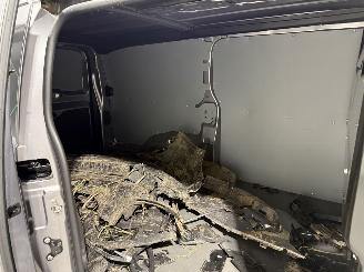 Peugeot e-Expert 75kWh 100kW  Long Premium picture 33