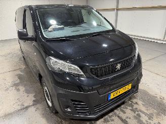 Peugeot e-Expert 50kWh 100kW Premium Navi Camera picture 19