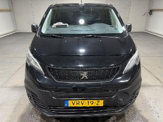 Peugeot e-Expert 50kWh 100kW Premium Navi Camera picture 20