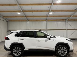 krockskadad bil auto Toyota Rav-4 2.5 Hybrid 131kW Executive Automaat 2WD 2021/2